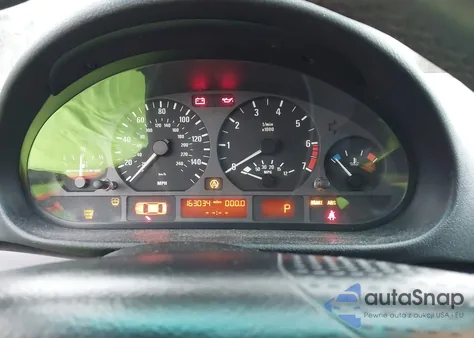 2002 BMW 325 Xi из США, поврежденный, VIN WBAEU33422PH85075